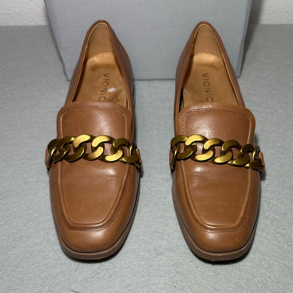 Vionic Mizelle Leather Chain Loafers - Picture 6 of 9